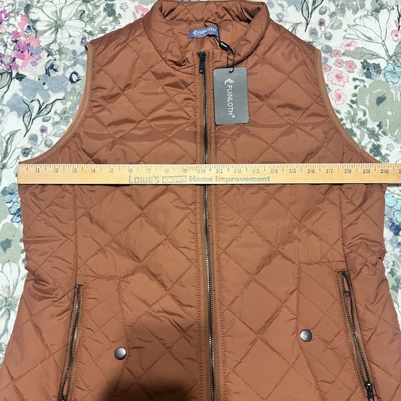NWT fuinloth quilted vest - Picture 6 of 6